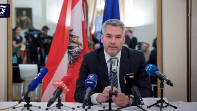 Austria's Chancellor Nehammer pessimistic after visiting Vladimir Putin